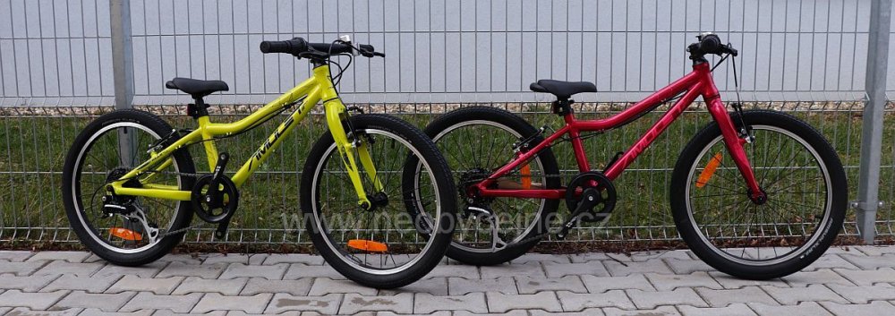 lehké kolo Amulet 20 tomcat - Neobycejne.cz