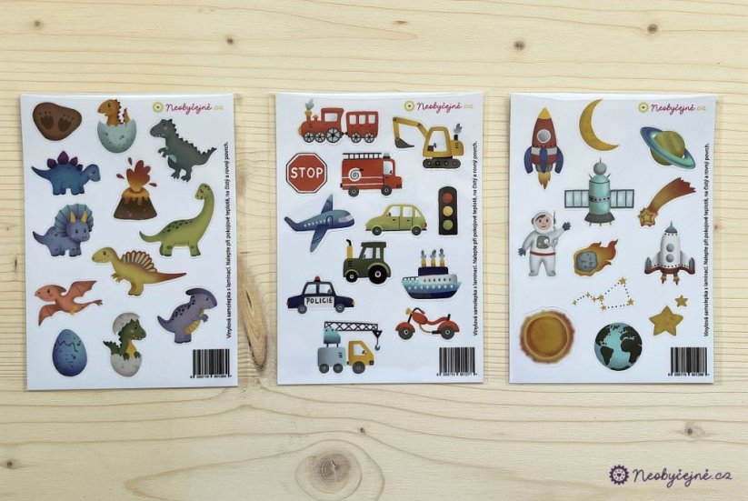 VÝHODNÝ SET / 3x samolepky / na kolo, odrážedlo, helmu / dinosauři, doprava, vesmír