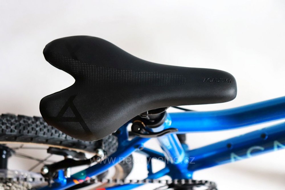 ultralehké dětské kolo Academy 20 grade 4 - Neobycejne.cz