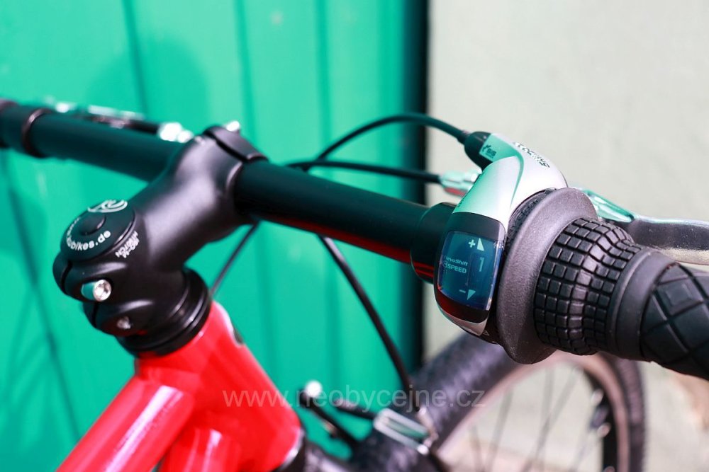 lehké dětské kolo Kubikes 24 - Neobyčejně.cz