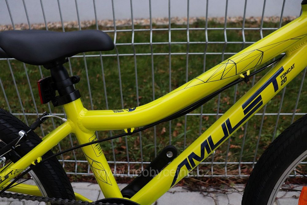 lehké kolo Amulet 20 tomcat - Neobycejne.cz